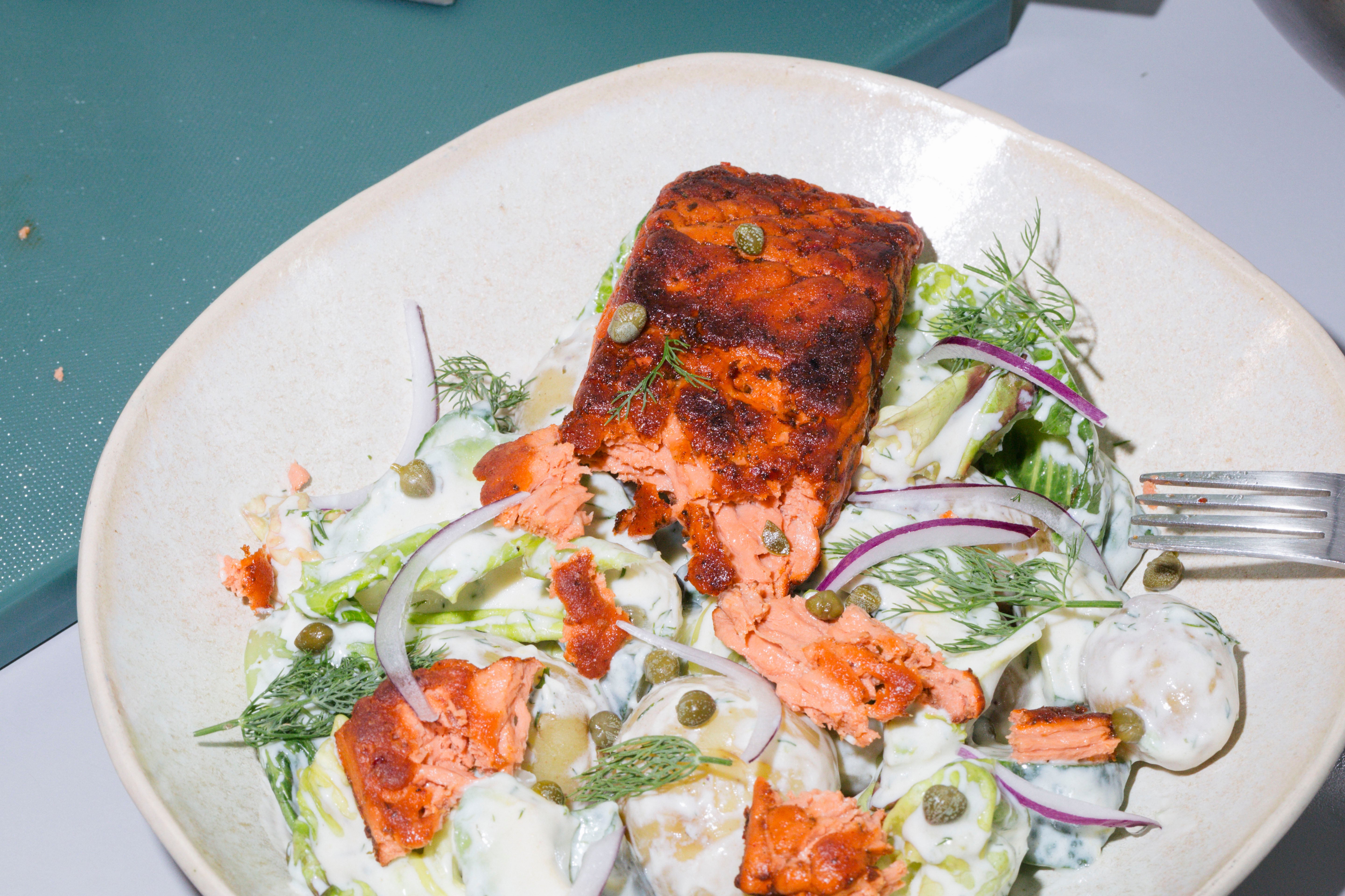 Plant-Based Salmon and Potato Salad – Juicy Marbles